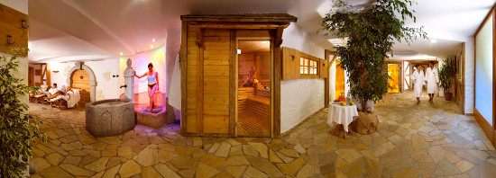 Una delle aree con le saune